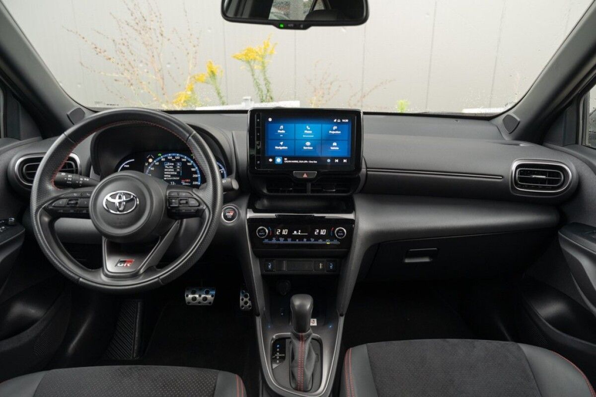 Toyota Yaris Cross GR 1.5 68kW