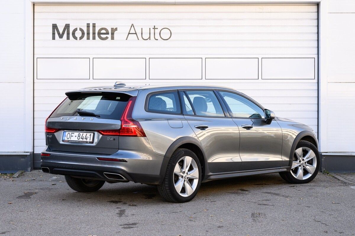 Volvo V60 2.0 140kW