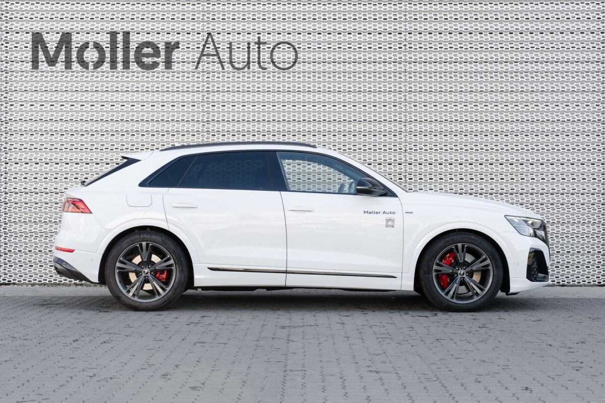 Audi Q8 60 Plug-in  S-line 3.0 360kW