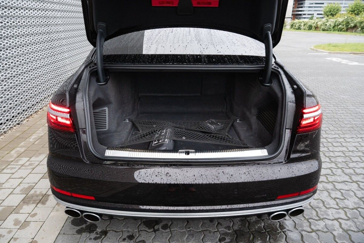 Audi S8 ABT Limo 4.0 420kW