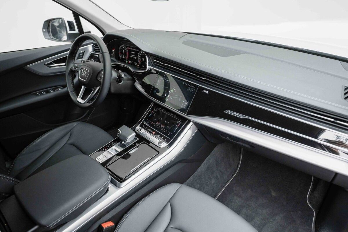 Audi Q7 S line Quattro 3.0 210kW