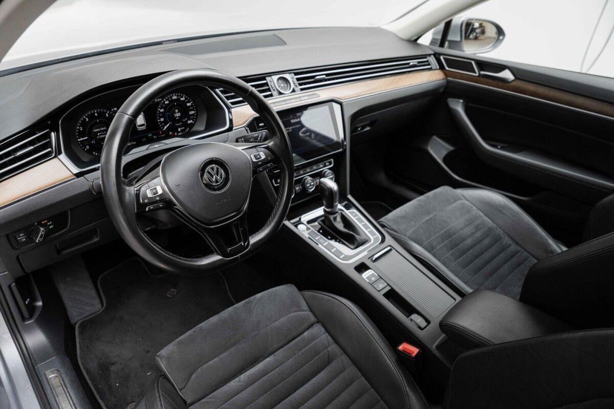 Volkswagen Passat R-Line 1.5 110kW