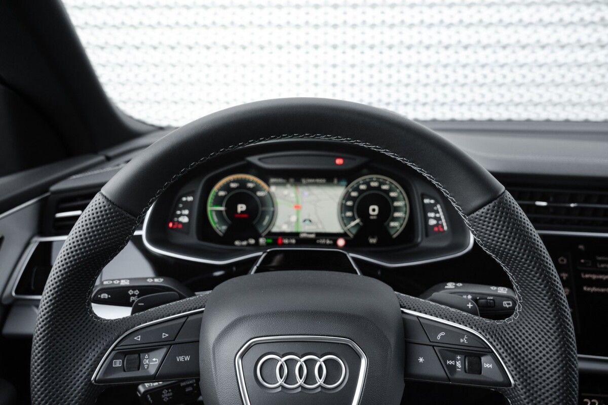 Audi Q8 60 Plug-in  S-line 3.0 360kW