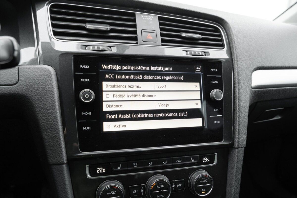 Volkswagen Golf Nr. 100 1.5 96kW