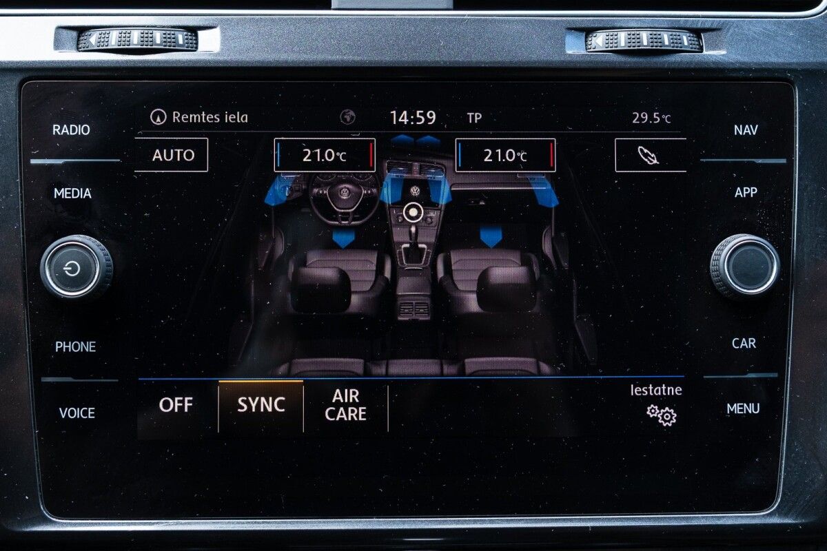 Volkswagen Golf 1.6 85kW