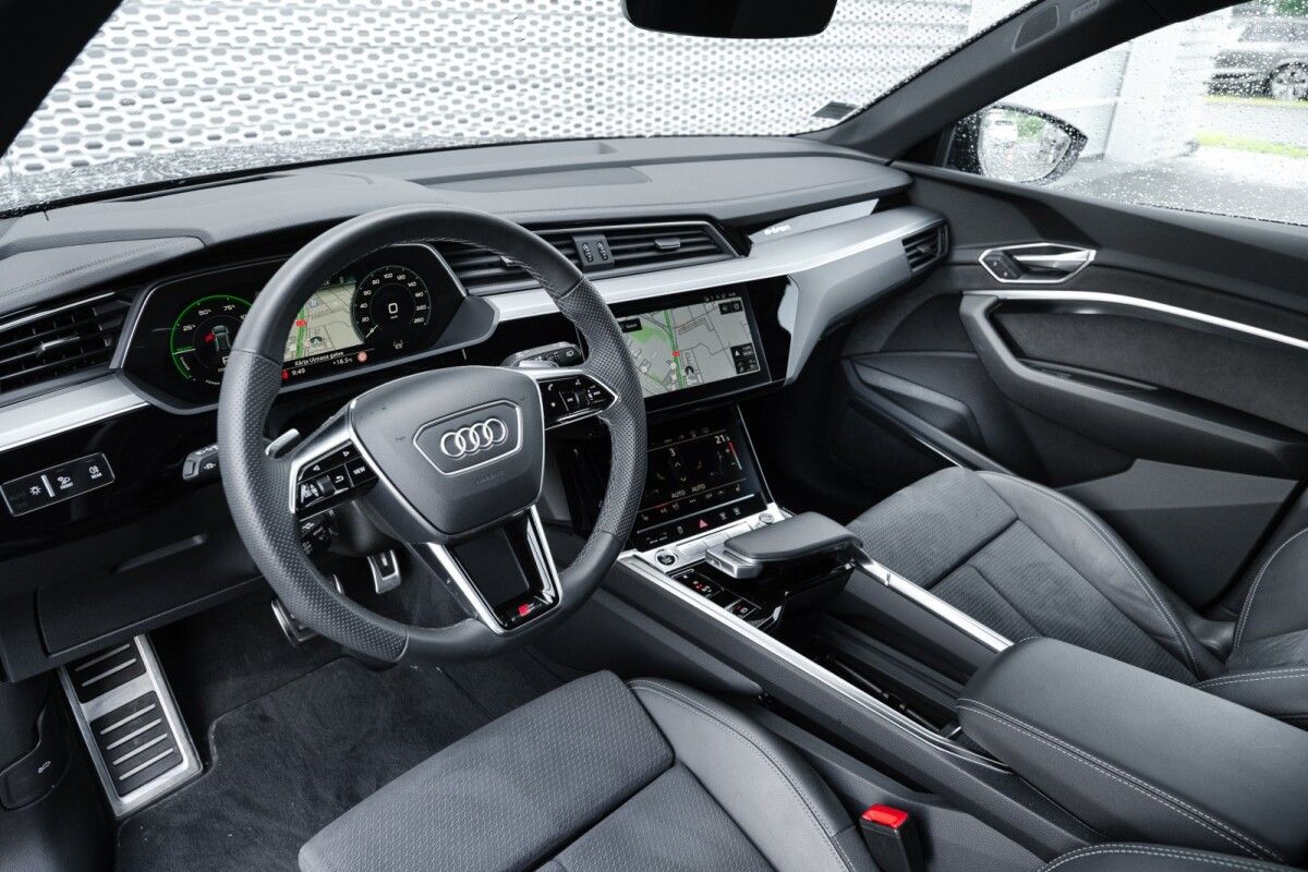Audi Q8 300kW