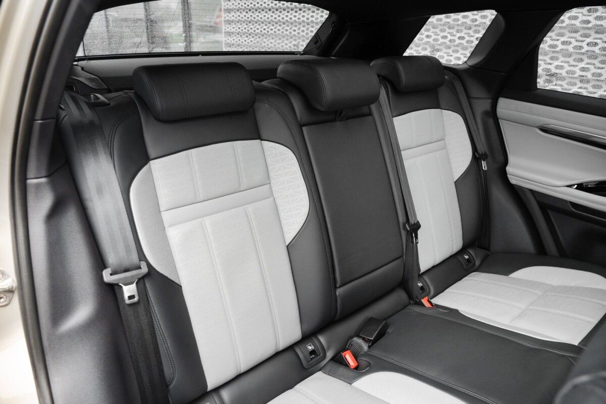 Land Rover RANGE ROVER EVOQUE 2.0D 132KW 180HP 2.0 132kW