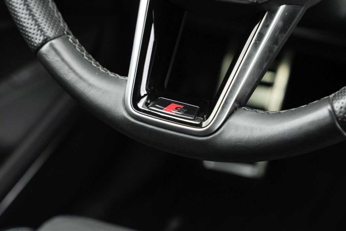 Audi Q8 Quattro 300kw 300kW