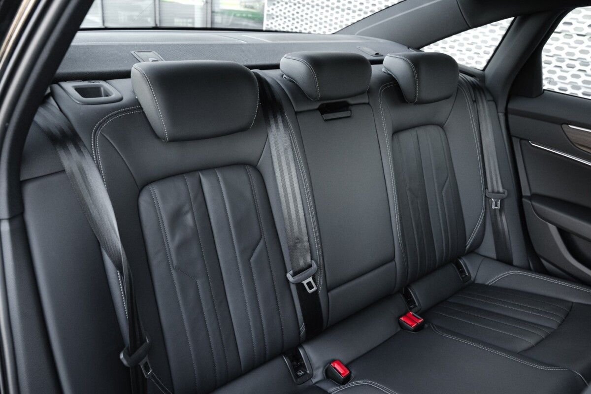 Audi A6 TFSIe 50 299zs 2.0 220kW