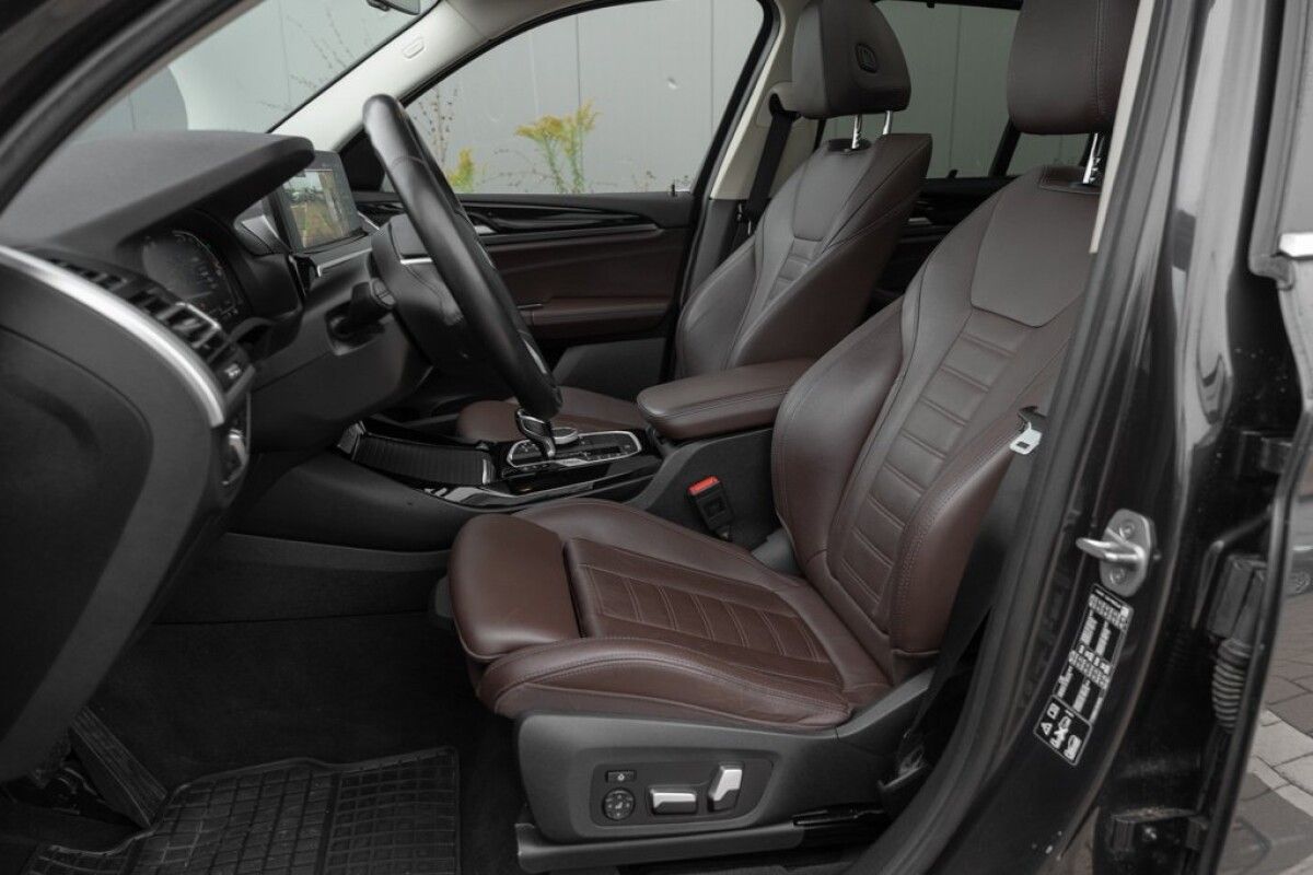 BMW X3 2.0 140kW
