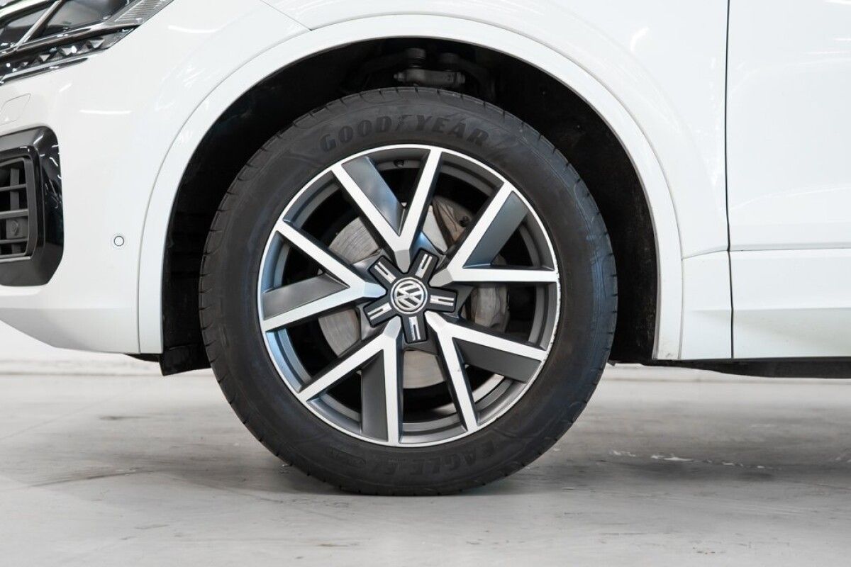 Volkswagen Touareg 2018m.  R-Line (Nr. 69) 3.0 210kW