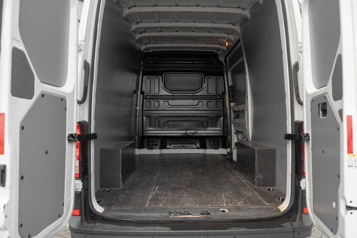 Volkswagen Crafter 2025m. 2.0TDI AT (Nr.DEMO) EACKRPHM 2.0 103kW