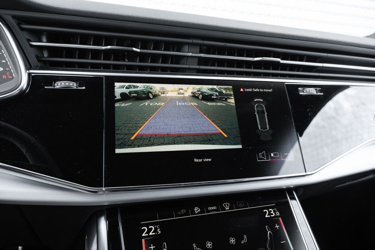 Audi Q8 60 Plug-in  S-line 3.0 360kW