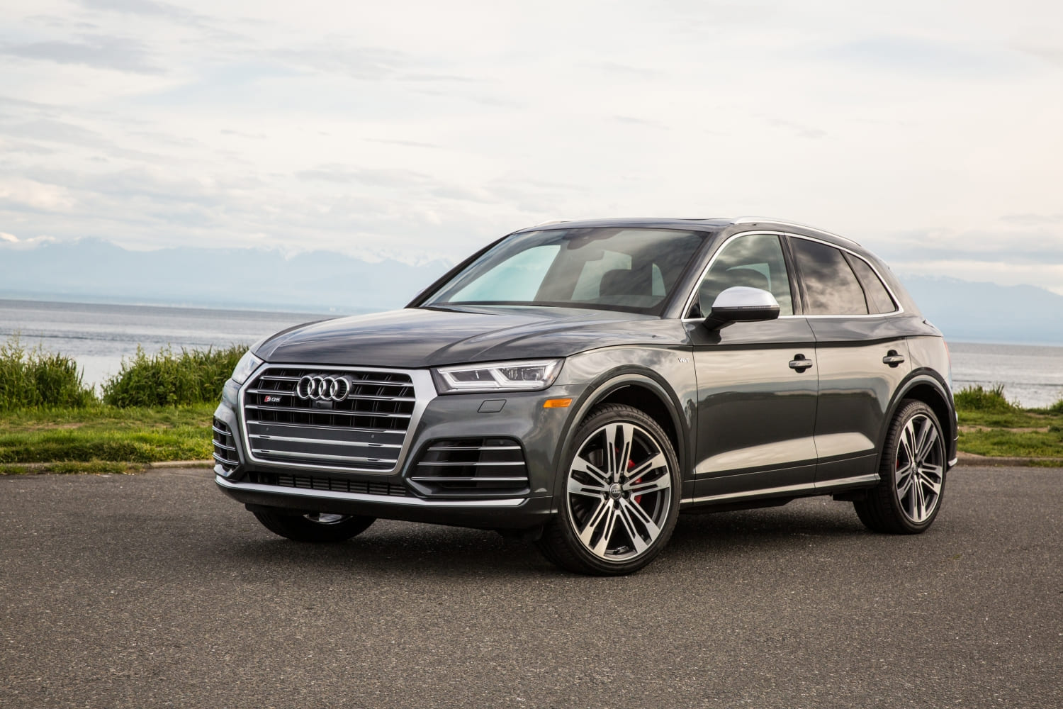 Hall Audi SQ5